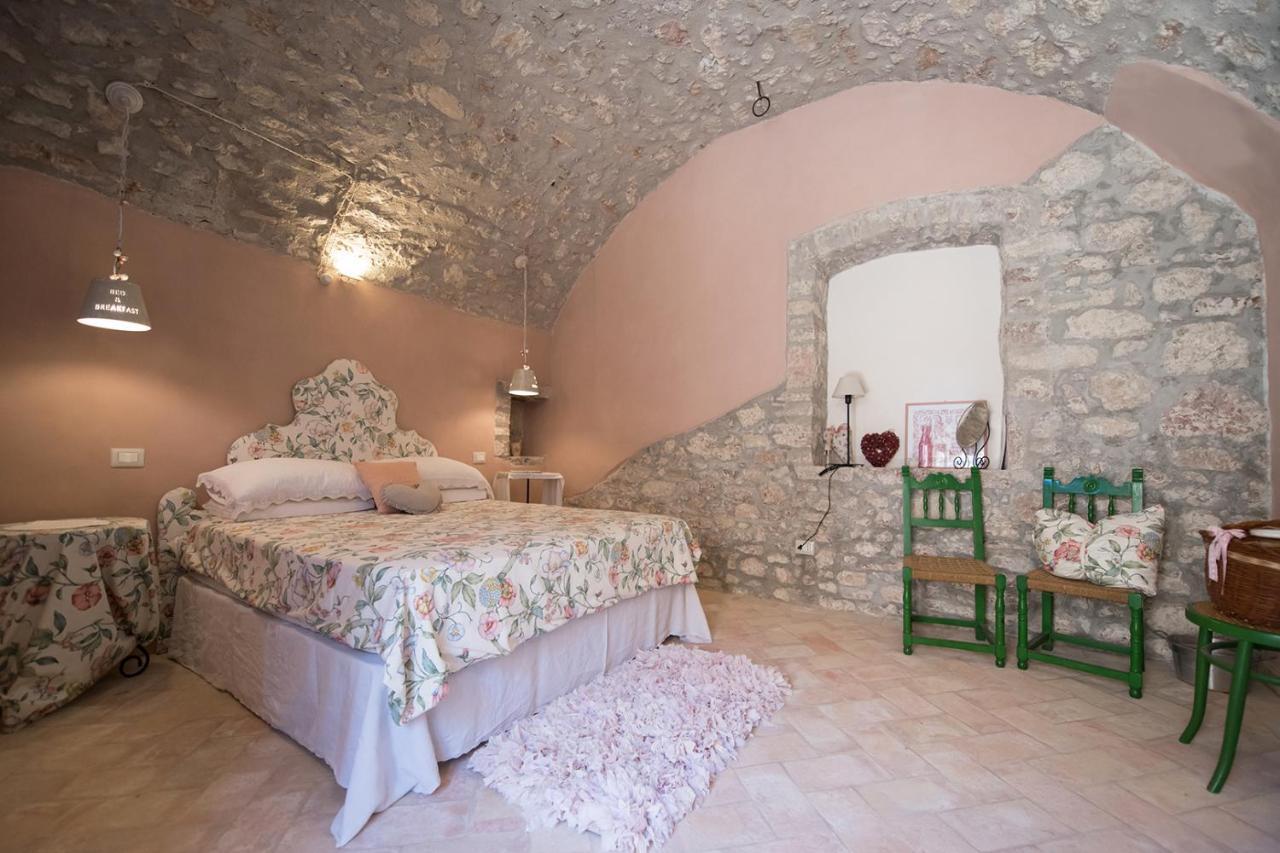 B&B dell'Osteria SantʼAnatolia di Narco Esterno foto