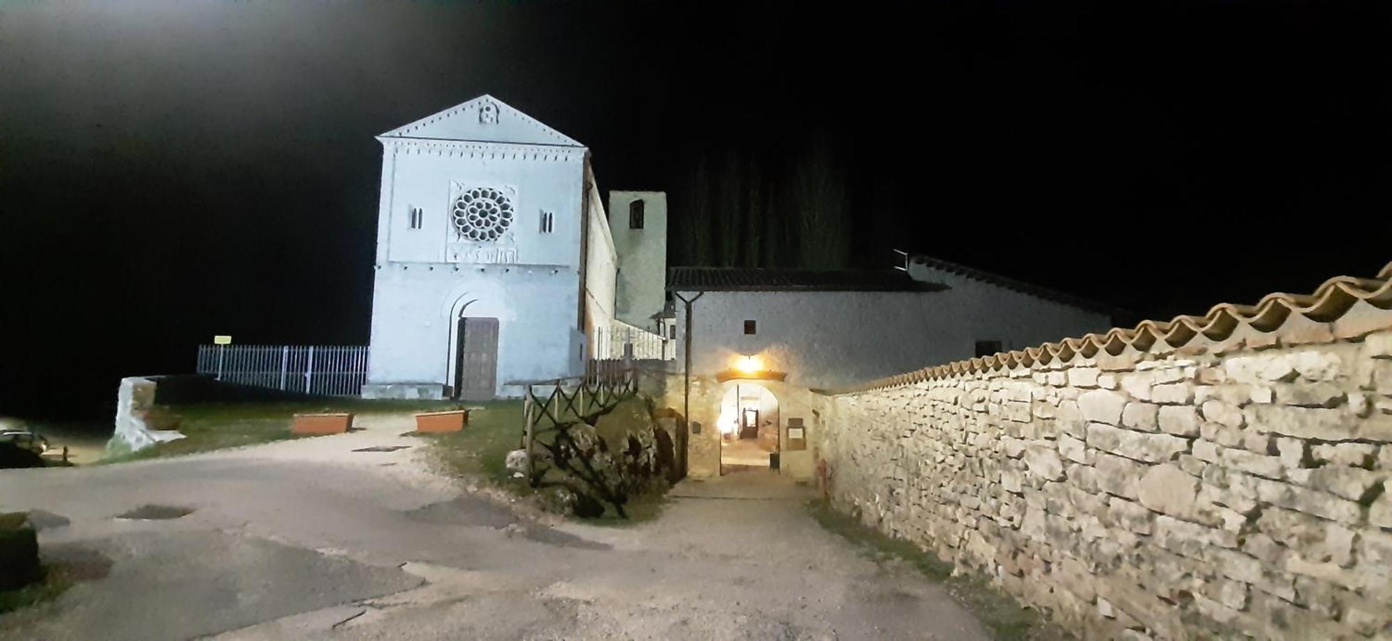 B&B dell'Osteria SantʼAnatolia di Narco Esterno foto